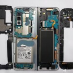Samsung Galaxy Fold dijelovi rastavljen - Slika 6